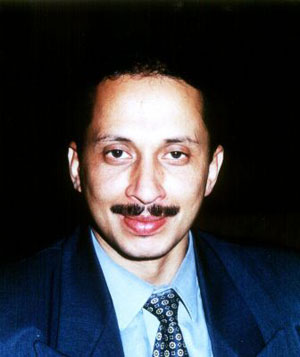 L’avocat tunisien est en France pour évoquer la situation des défenseurs des droits humains dans son pays  